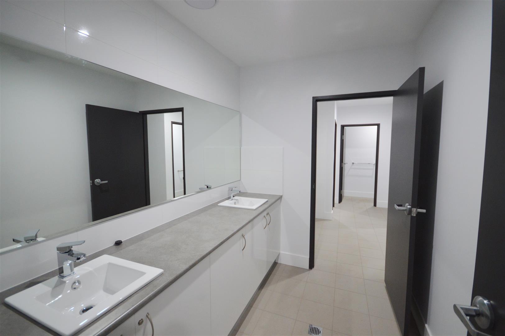 Unit 5/33 Darling Street Carrington NSW