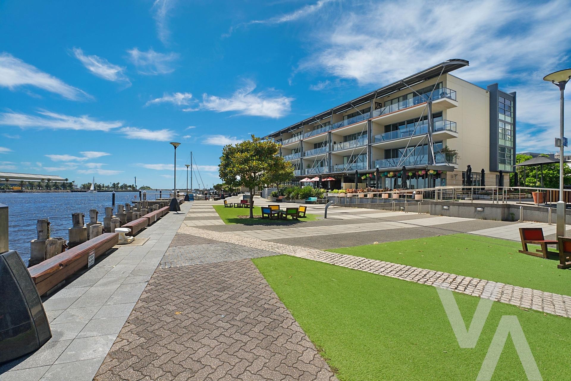 Unit E2/1 Honeysuckle Drive Newcastle NSW