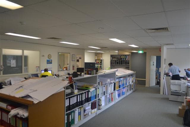 WARABROOK, NSW, 2304