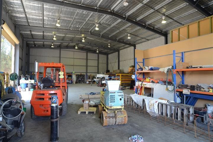 WARABROOK, NSW, 2304