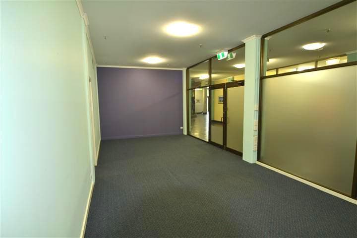 COOKS HILL, NSW, 2300