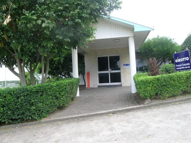 Building 1 & 3/11 Laverick Road TOMAGO NSW