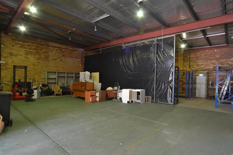 Shop 2/353 - 357 High Street MAITLAND NSW