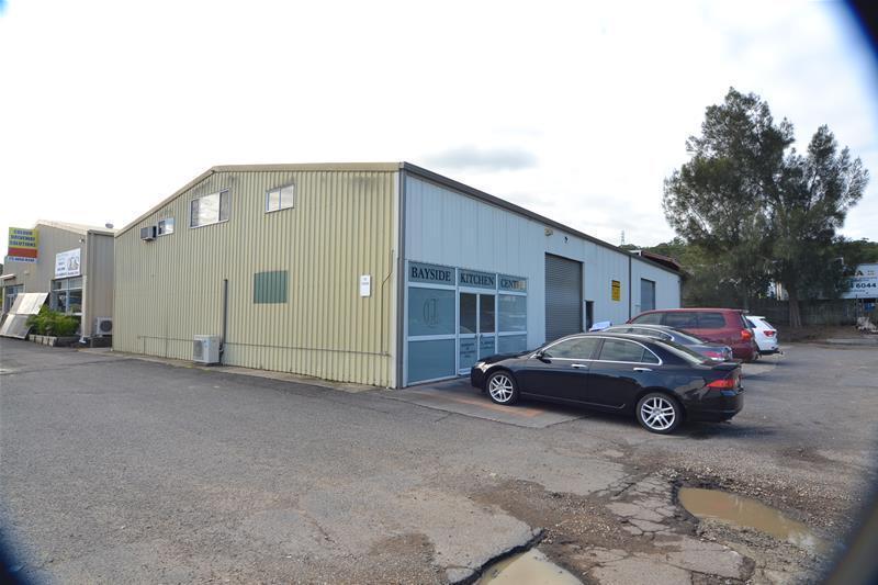Level OLD, 2/363 Hillsborough Road Warners Bay NSW