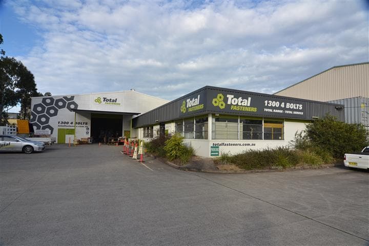 4 Pavilion Place CARDIFF NSW