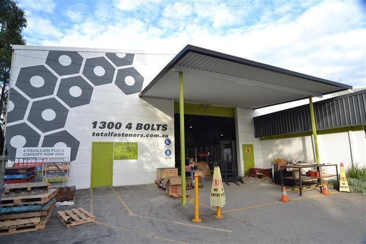 4 Pavilion Place CARDIFF NSW