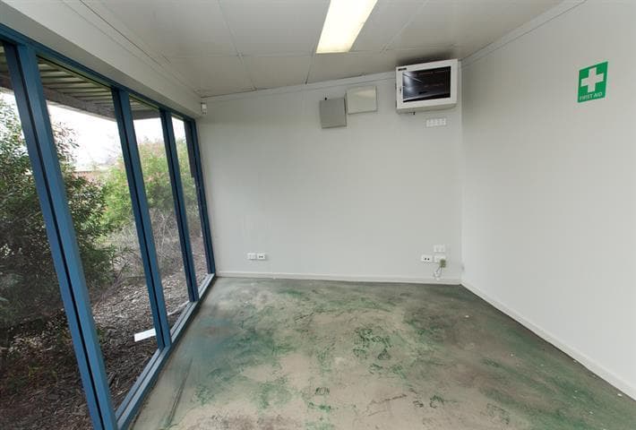 5 Martin Drive TOMAGO NSW