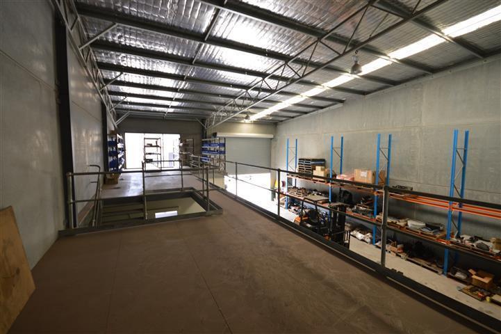 2/20 Spit Island Close Mayfield West NSW