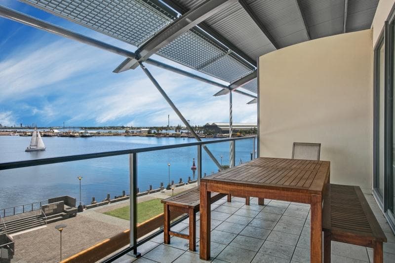 (Units 7, 8 & 9)/1 Honeysuckle Drive NEWCASTLE NSW