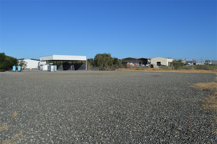 80 Racecourse Road RUTHERFORD NSW