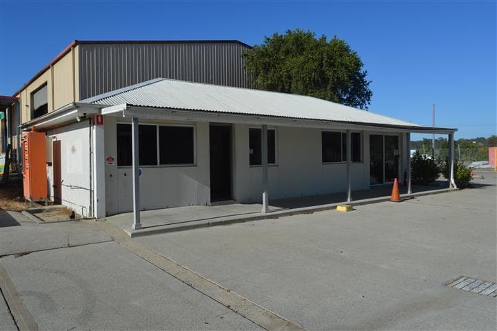 80 Racecourse Road RUTHERFORD NSW