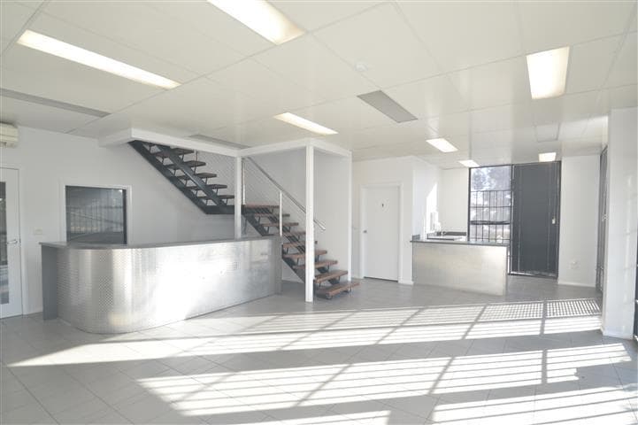 11 Hartley Drive THORNTON NSW