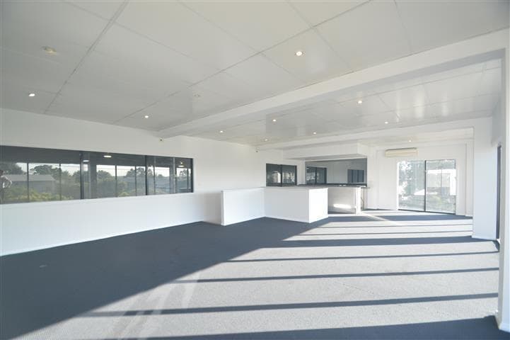 11 Hartley Drive THORNTON NSW