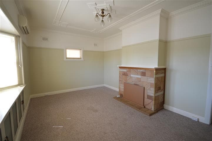 8 Glenelg Street RAYMOND TERRACE NSW