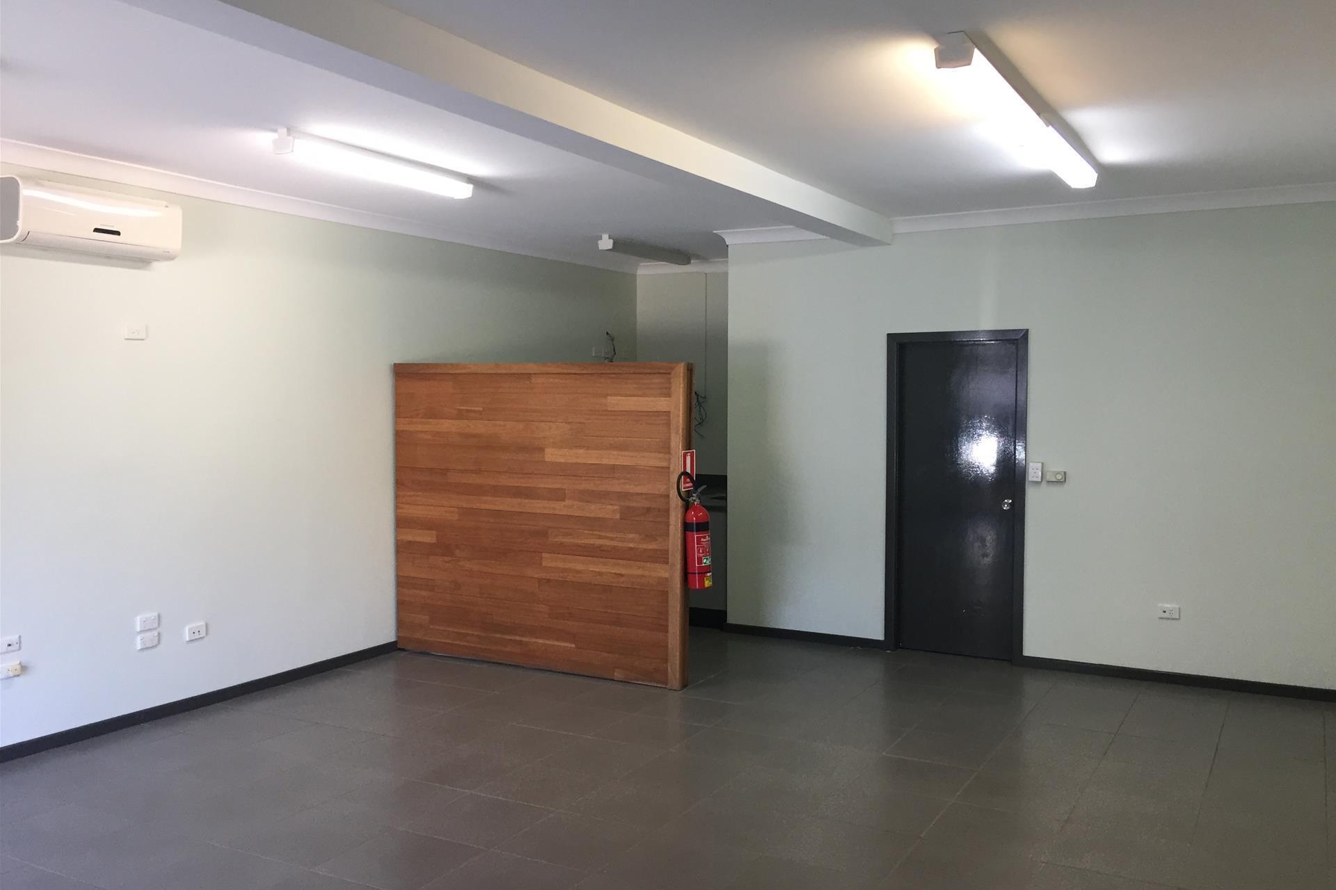8/77 Munibung Road Cardiff NSW