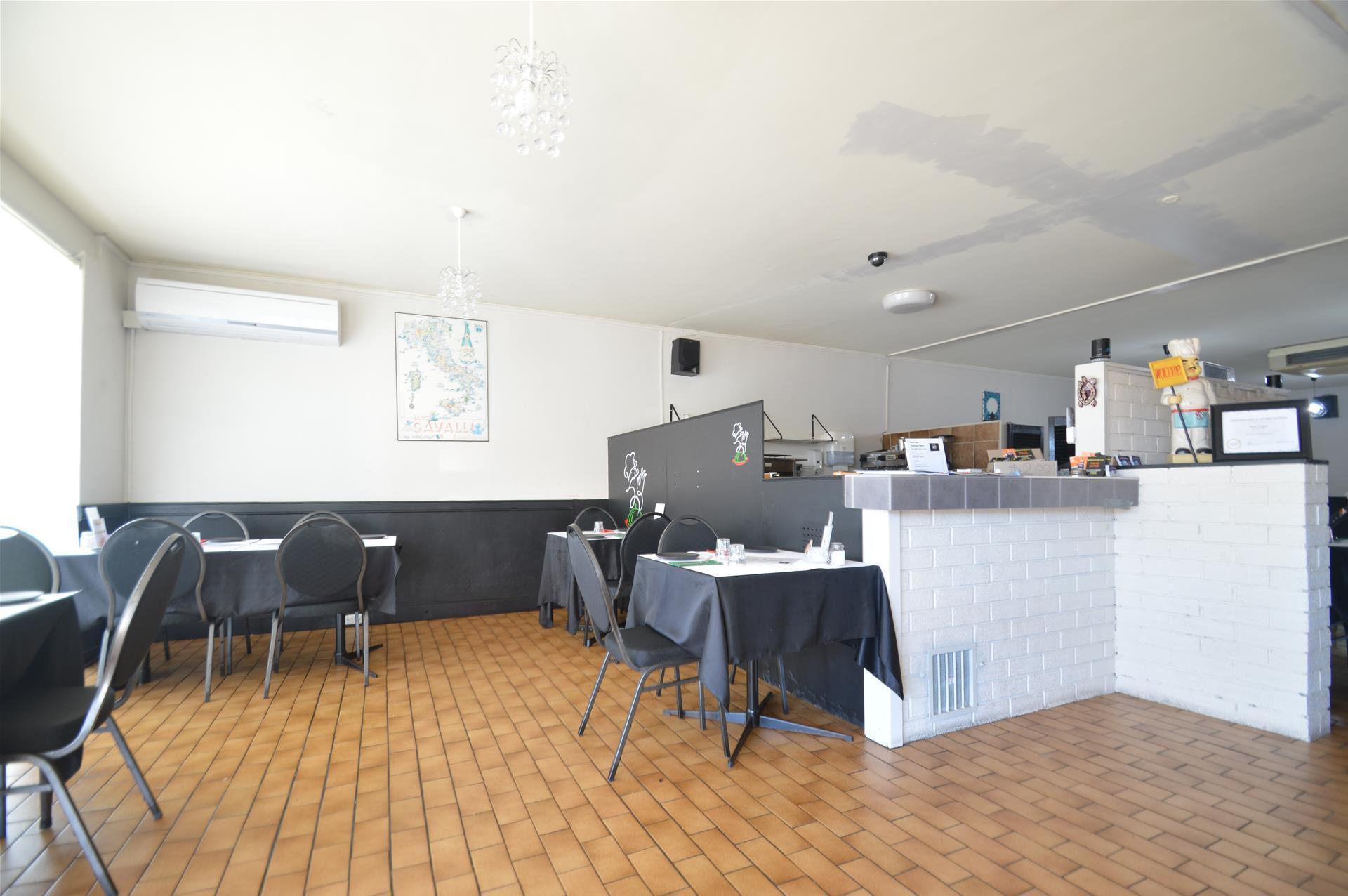 Shop 2/110 High Street EAST MAITLAND NSW