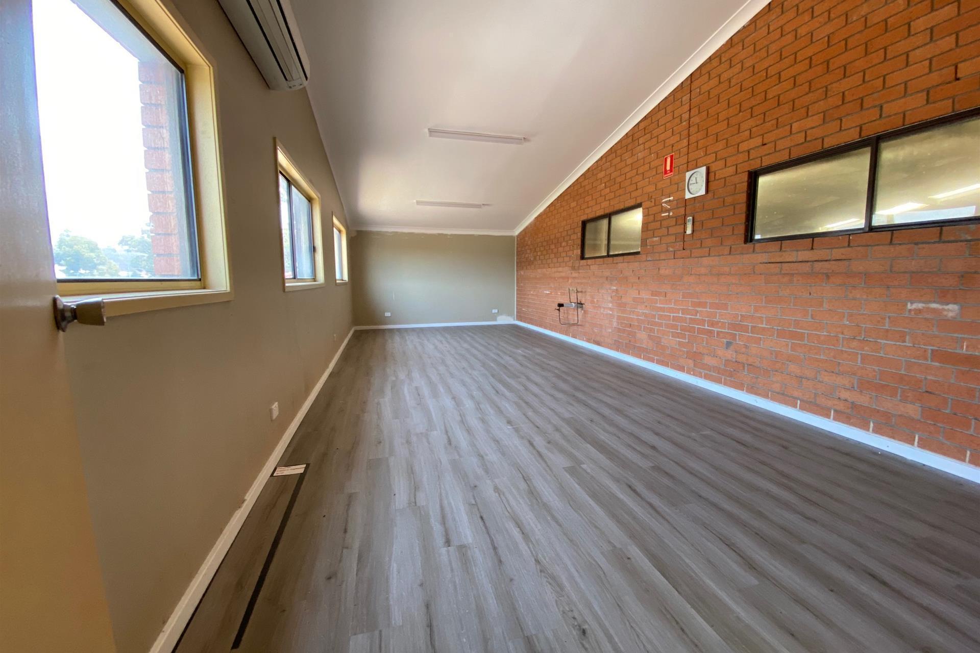 42 Burleigh Street TORONTO NSW