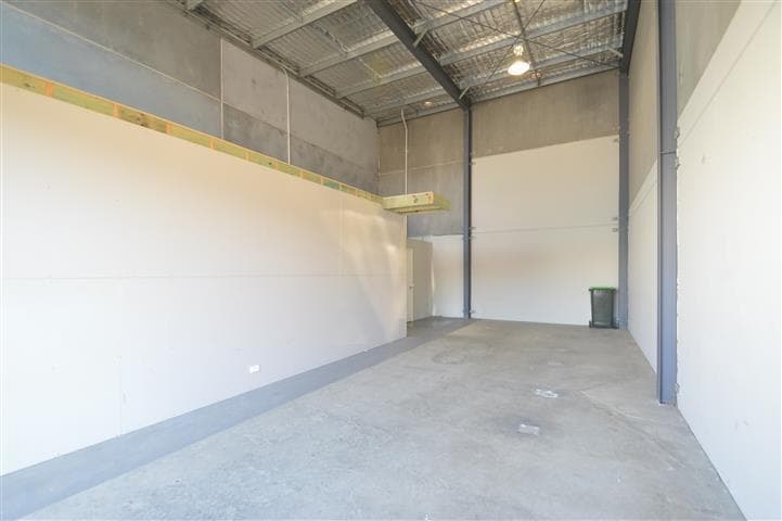 Unit 3/7 Revelation Close TIGHES HILL NSW