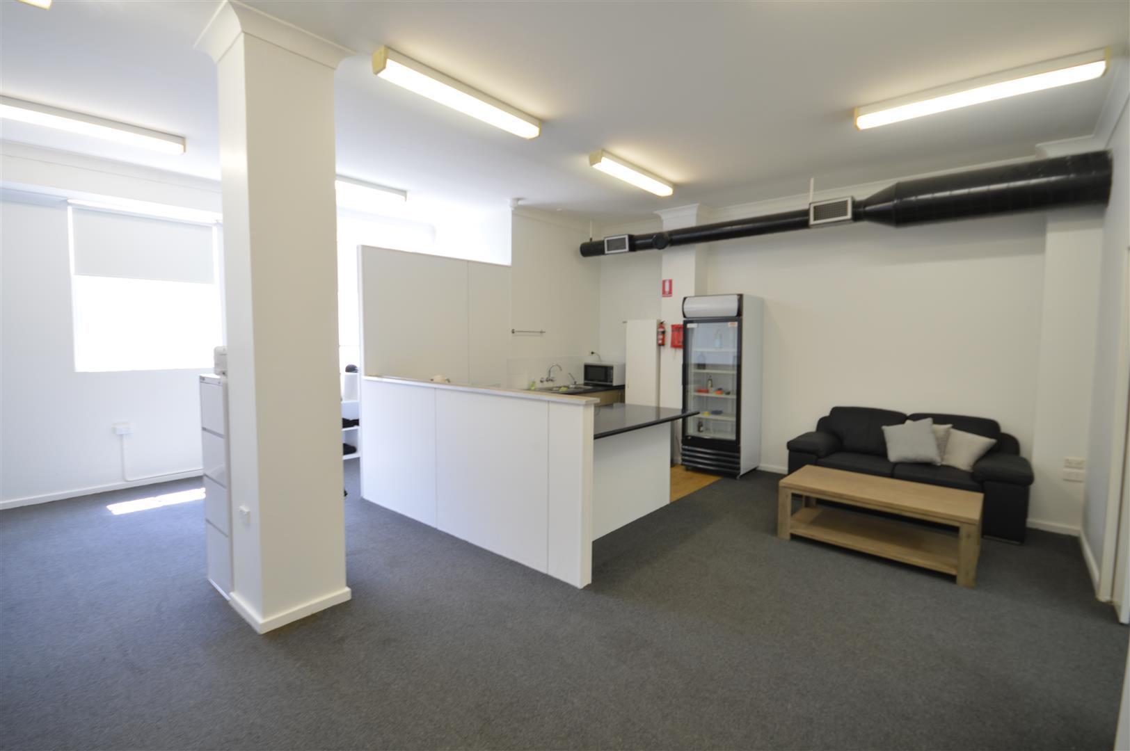 Suite 2/826 Hunter Street NEWCASTLE WEST NSW