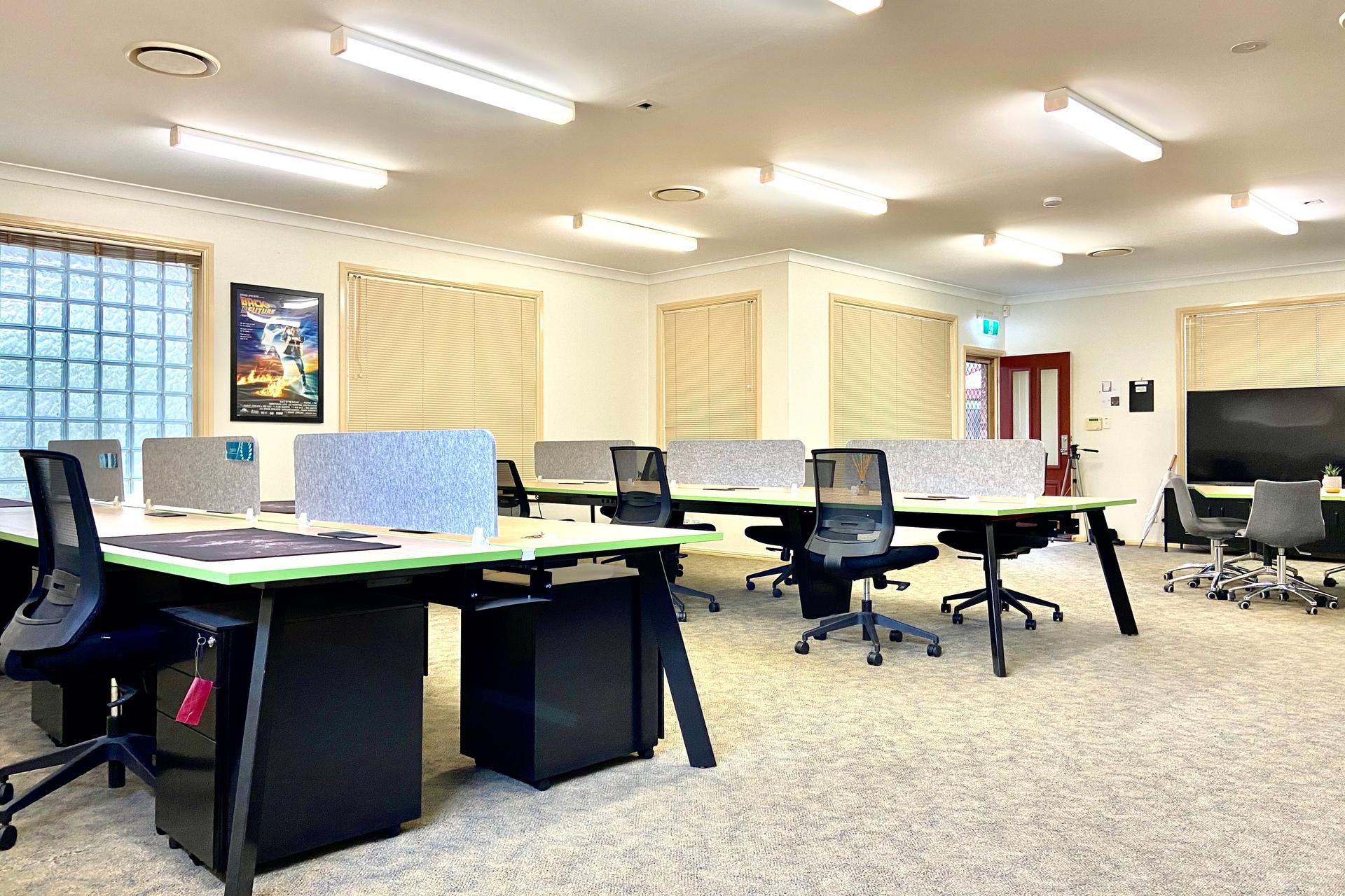 (Suite 4)/48 Belmore Road Lorn NSW