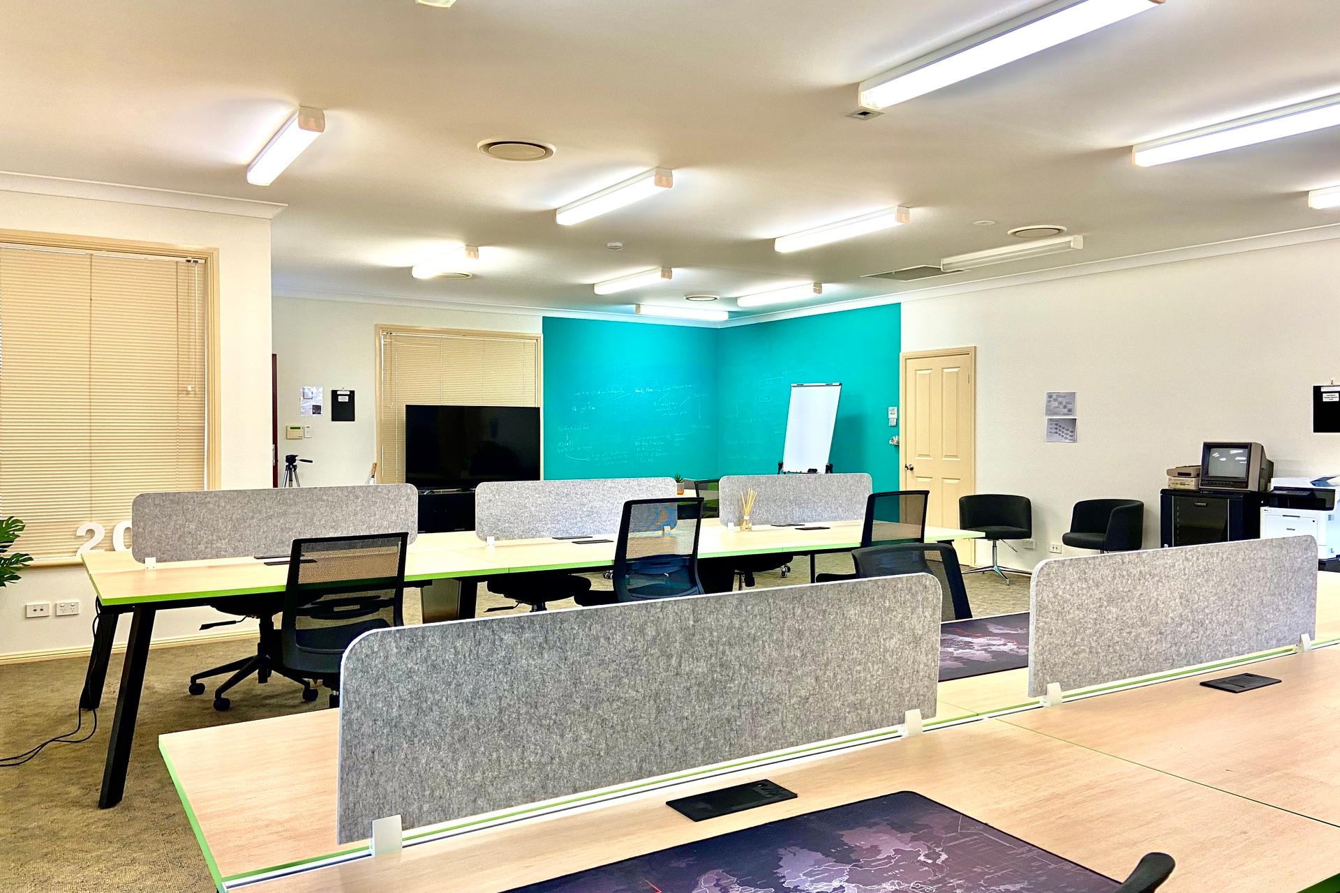 (Suite 4)/48 Belmore Road Lorn NSW