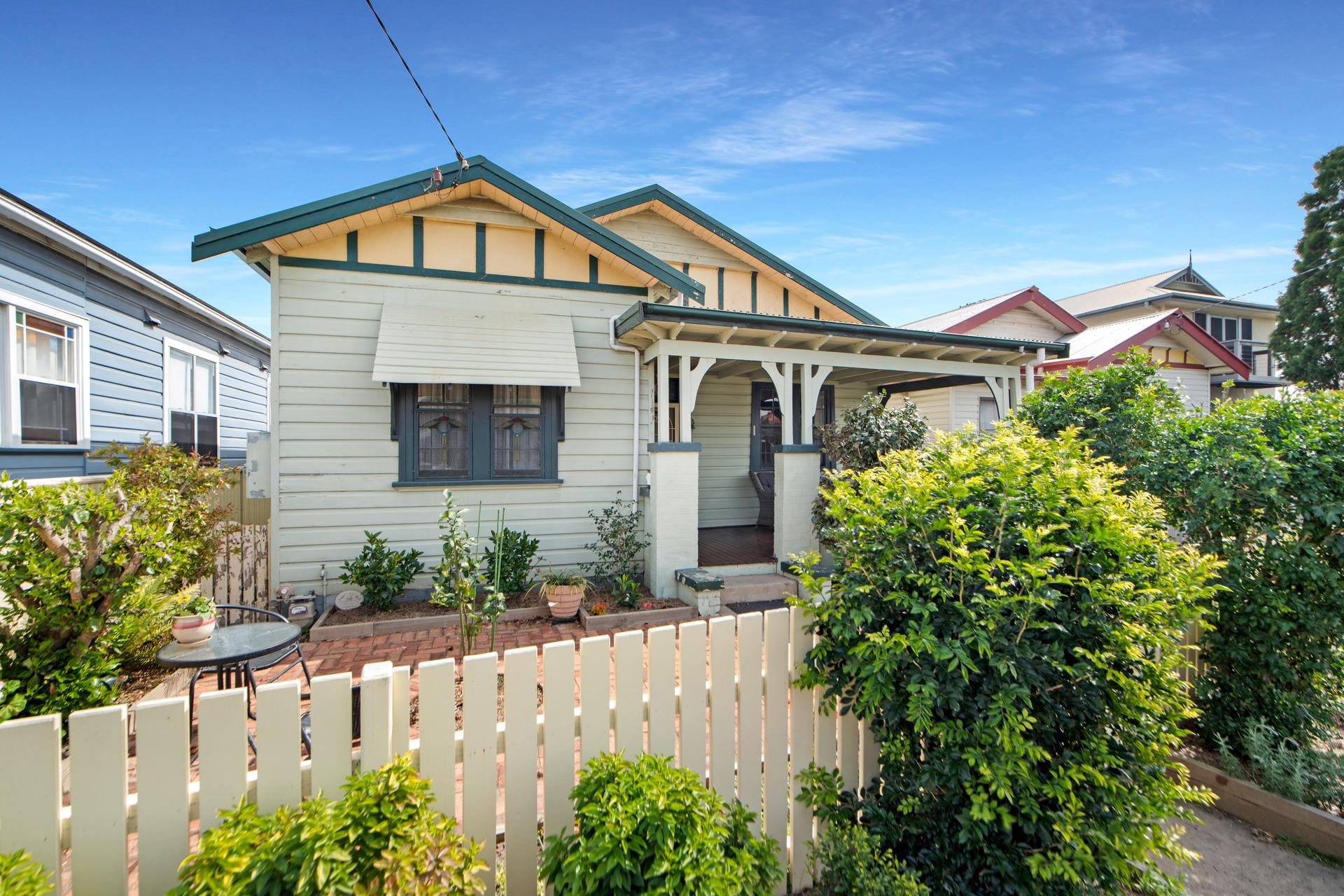19 Roxburgh Street Stockton NSW