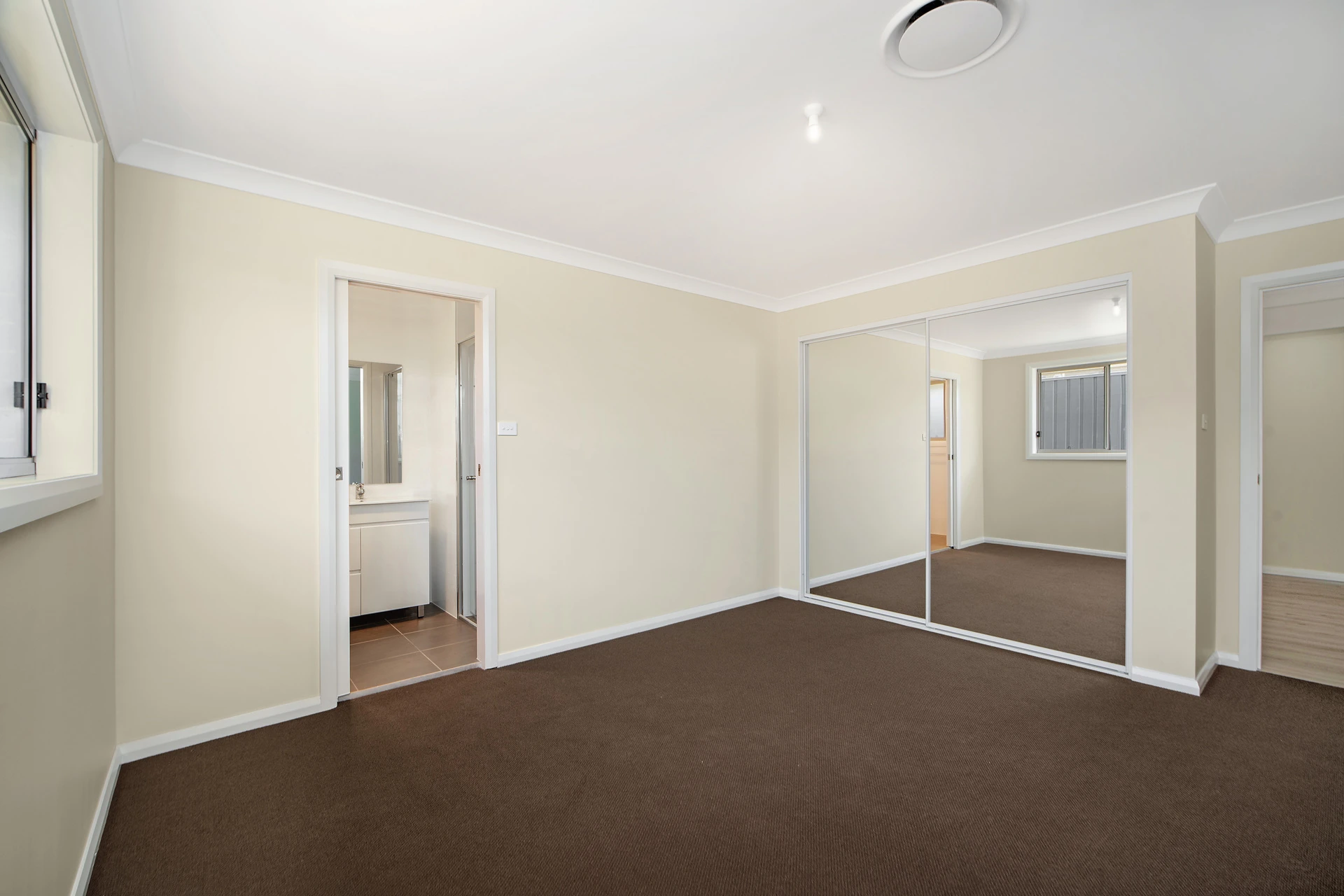 129 Saddlers Drive Gillieston Heights NSW