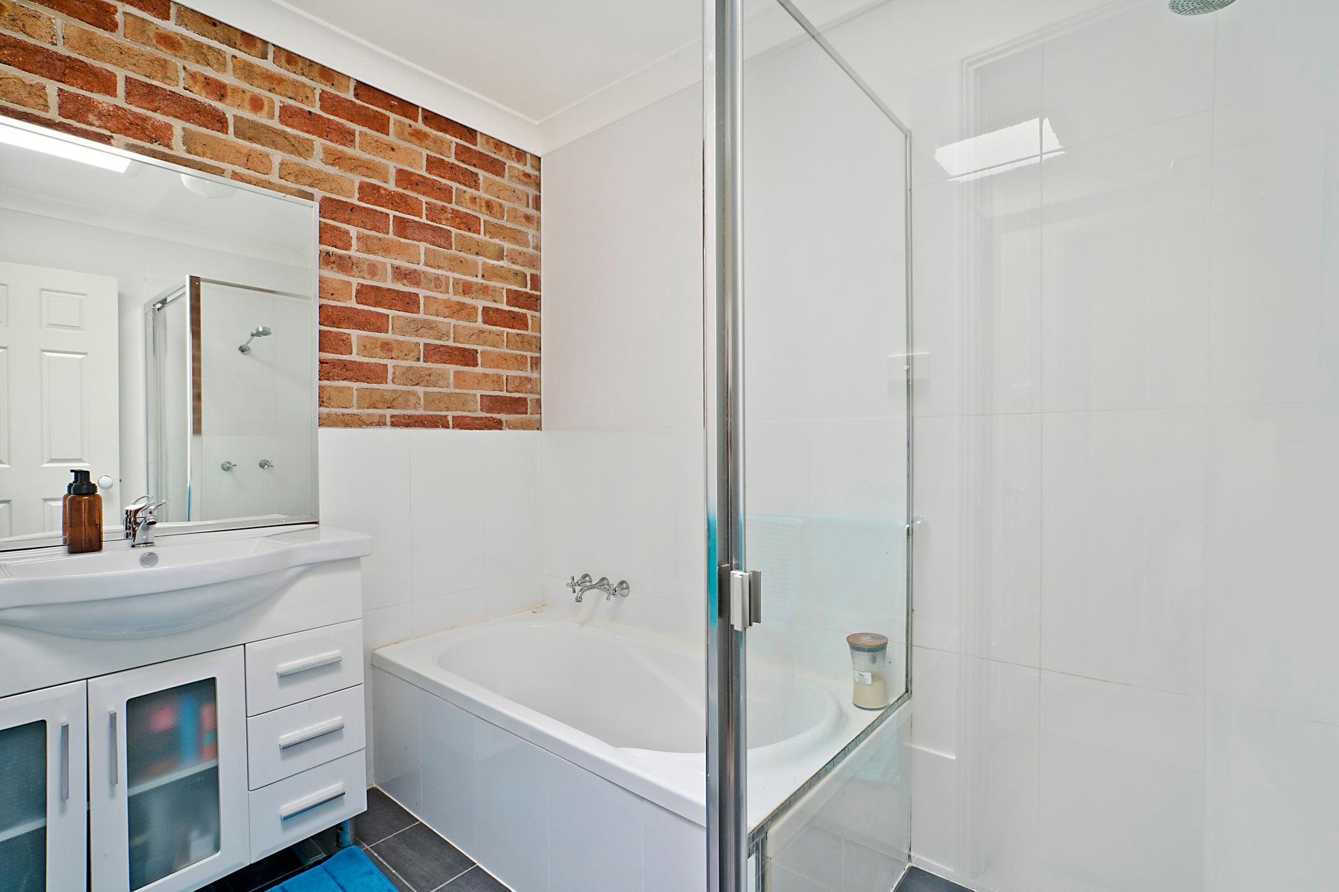 9/1 Derwent  Crescent Lakelands NSW