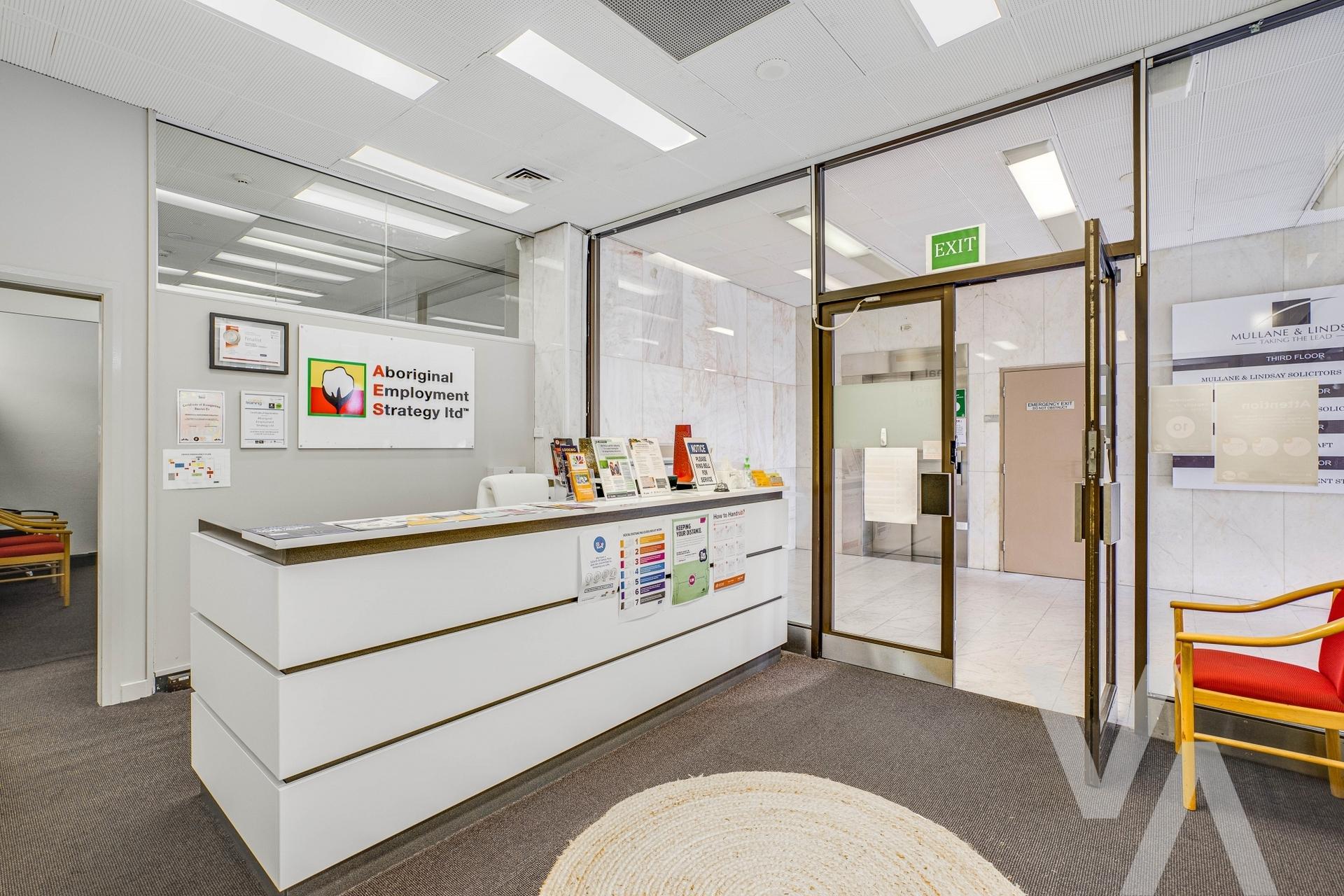 (Gnd) 418-422 Hunter Street Newcastle NSW