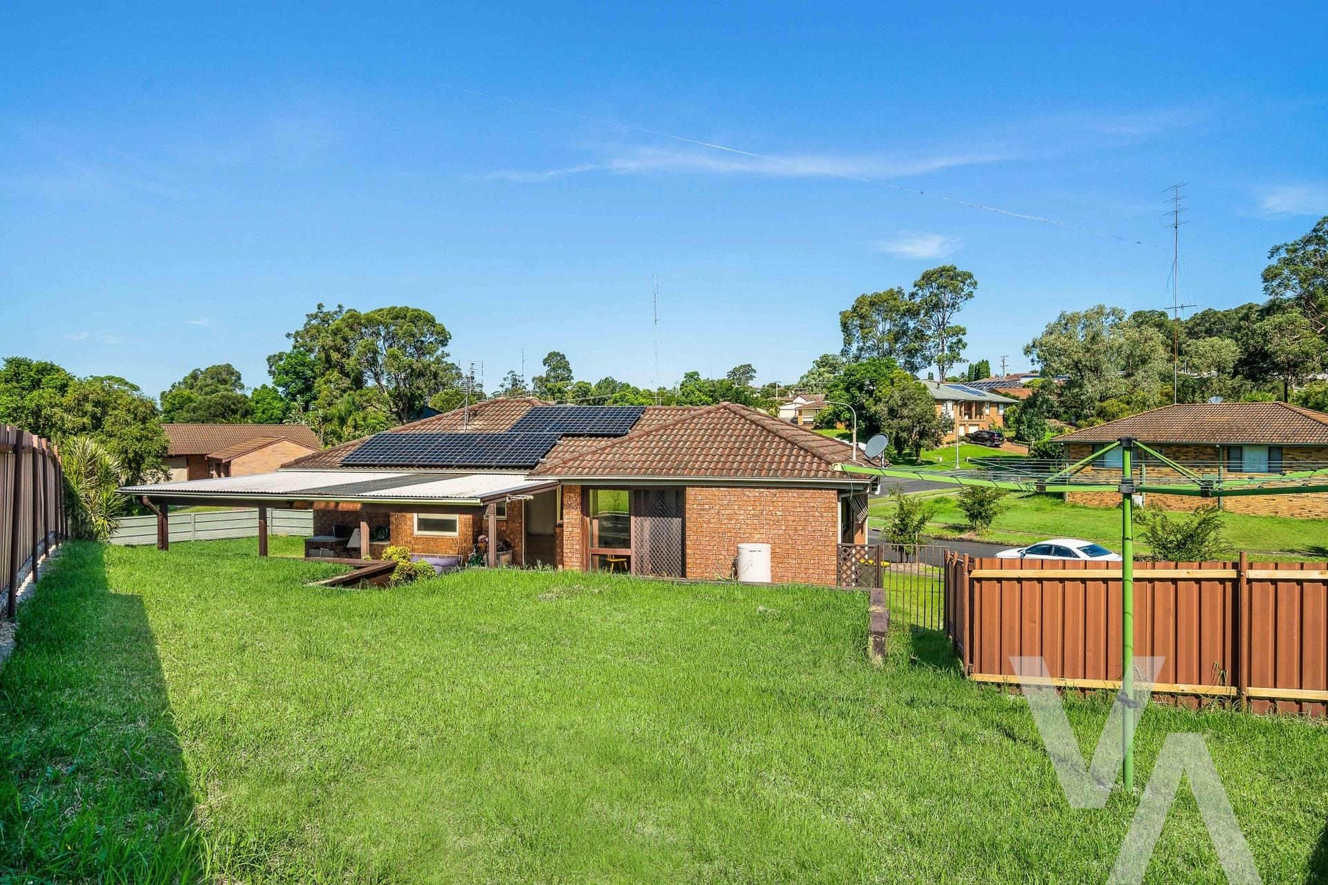 2 Cobb  Close Maryland NSW