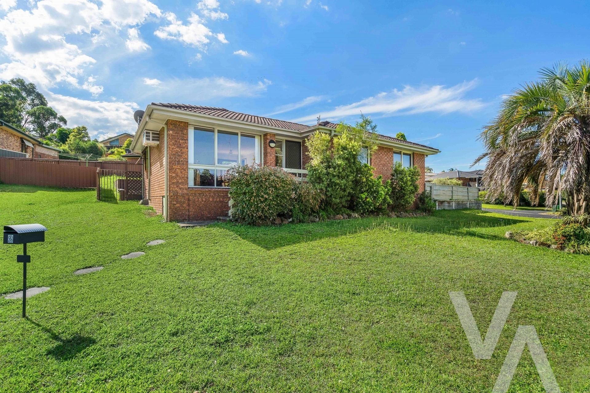 2 Cobb Close Maryland NSW