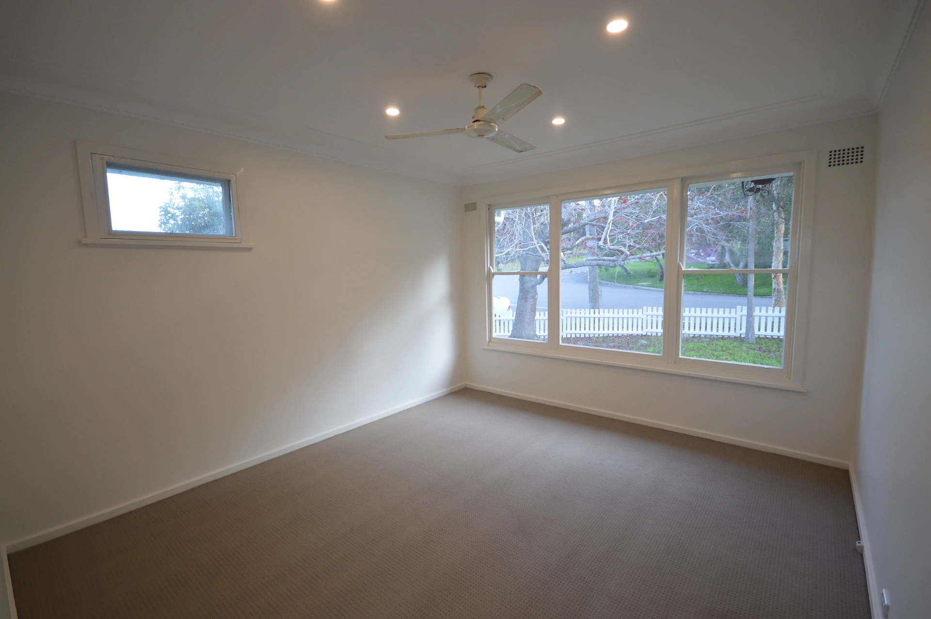 19 Lentara Road BELMONT NORTH NSW