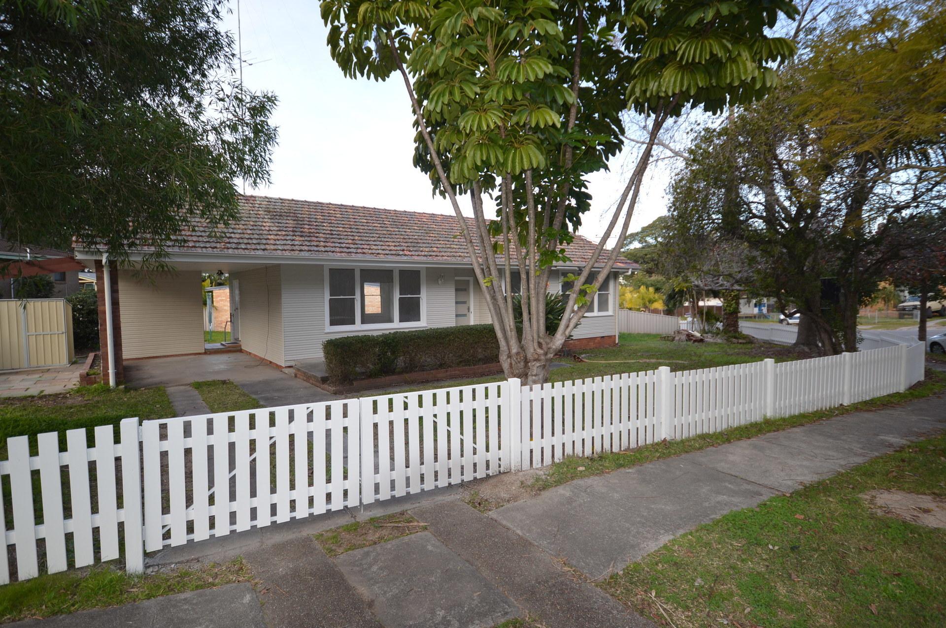 19 Lentara Road BELMONT NORTH NSW