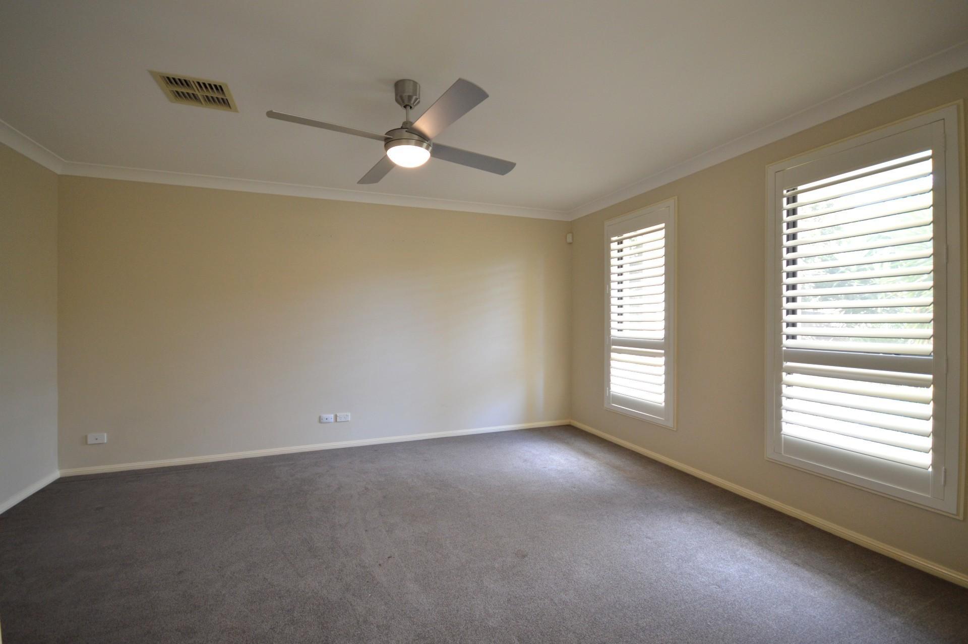 1 Hebrides Road FLETCHER NSW