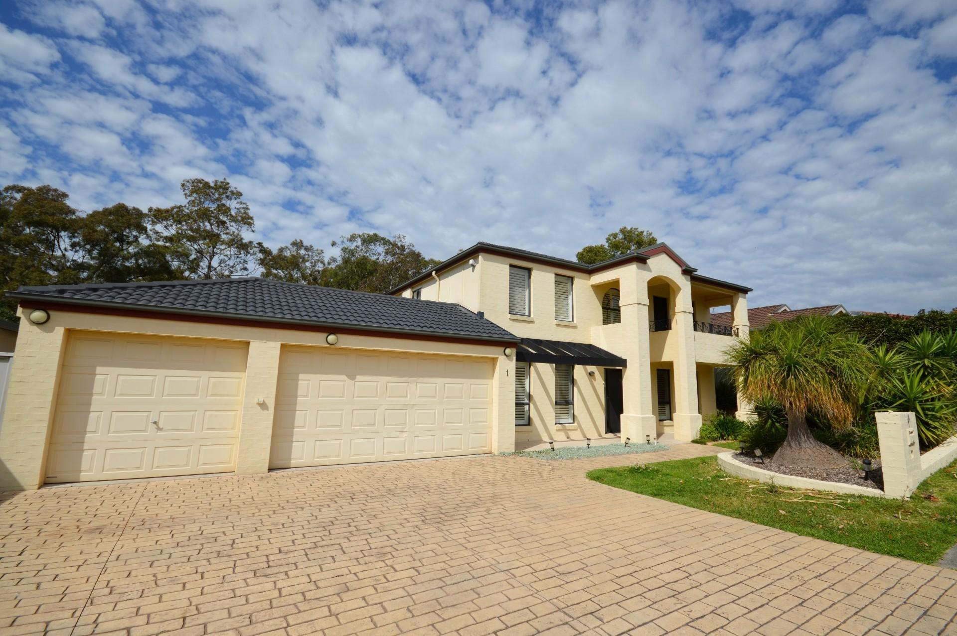 1 Hebrides Road FLETCHER NSW