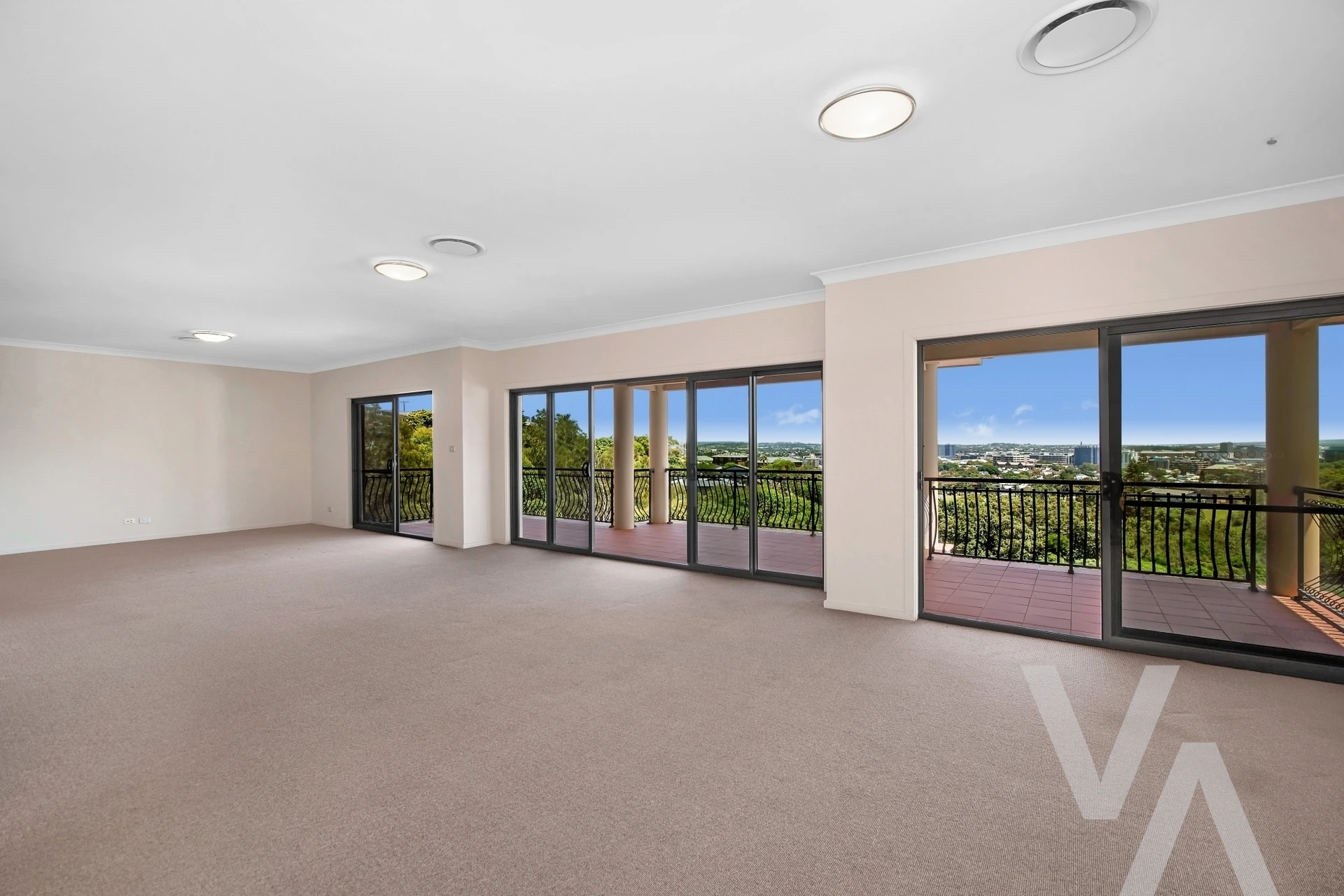 2/77 Nesca Parade THE HILL NSW