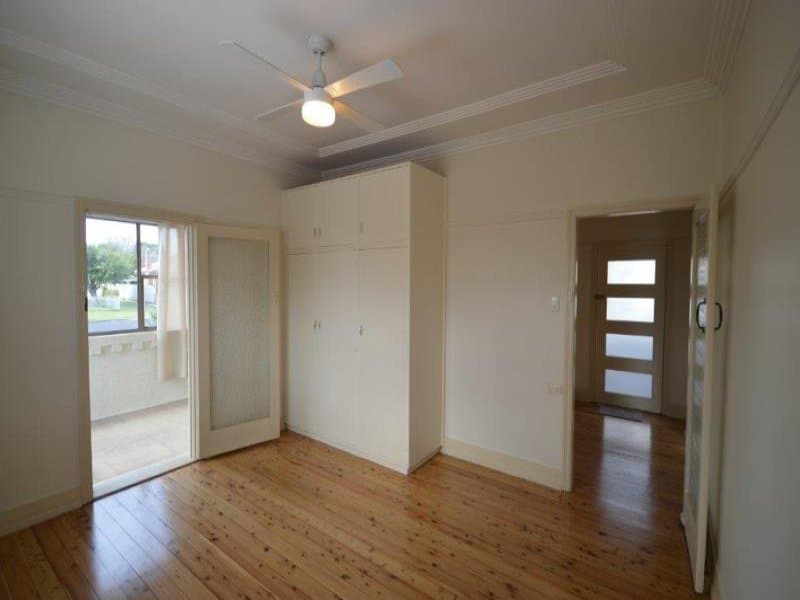 27 Roxburgh Street STOCKTON NSW