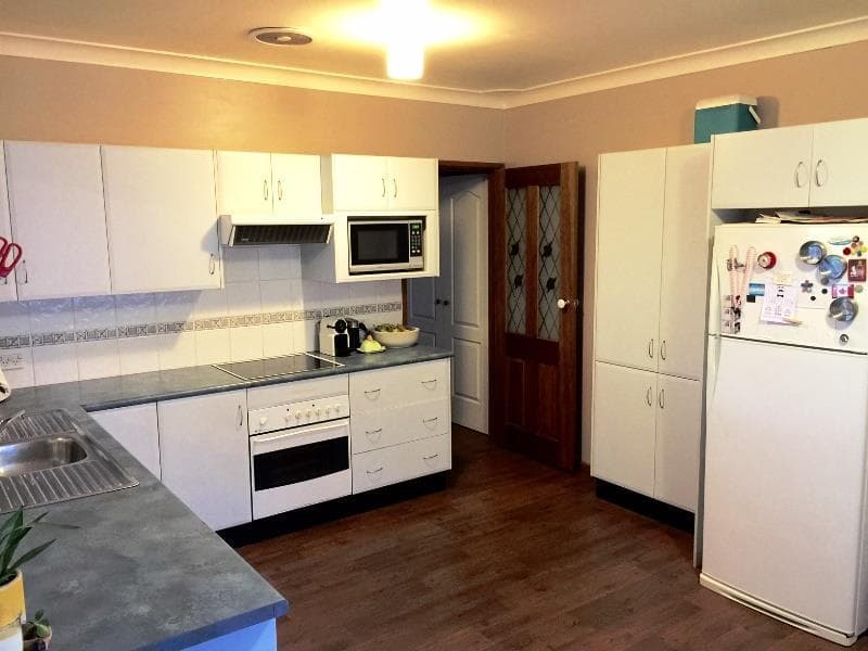 8 Valley View Crescent GLENDALE NSW