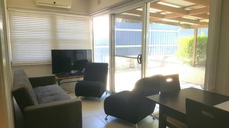 Room 3/19 Angus Avenue WARATAH WEST NSW