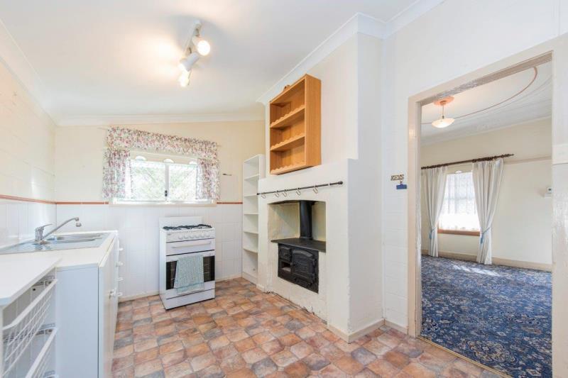 1 Little Maitland Street STOCKTON NSW