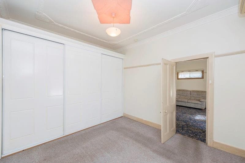 1 Little Maitland Street STOCKTON NSW