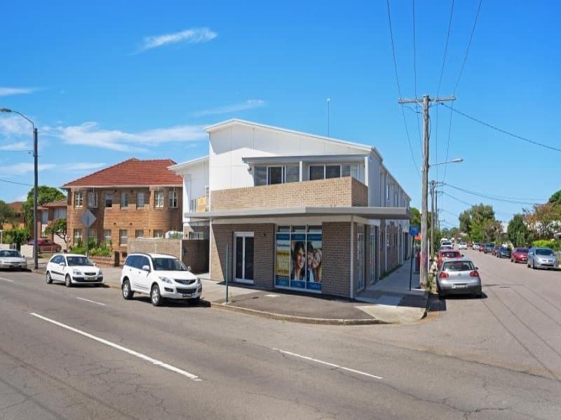 18/11  Hanbury MAYFIELD NSW