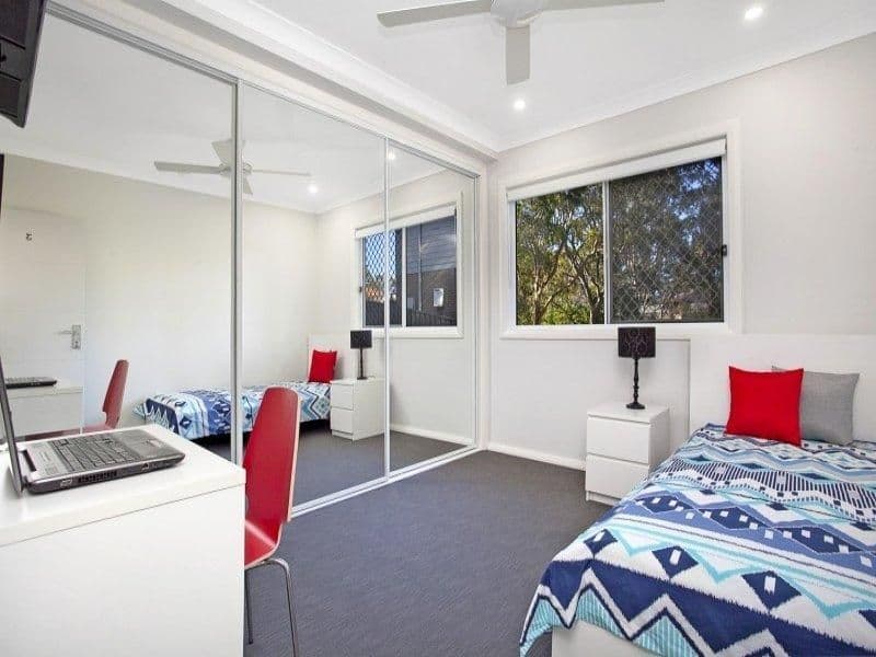 Room 3/37 Moore Street BIRMINGHAM GARDENS NSW