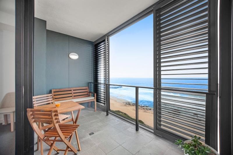 S806/77 Shortland Esplanade NEWCASTLE NSW