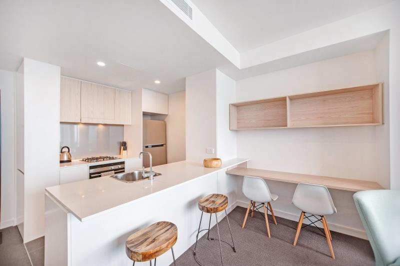S806/77 Shortland Esplanade NEWCASTLE NSW