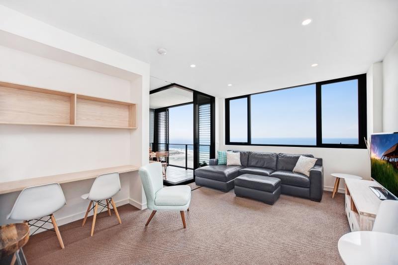 S806/77 Shortland Esplanade NEWCASTLE NSW