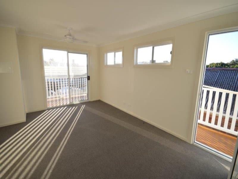 27A Roxburgh Street STOCKTON NSW