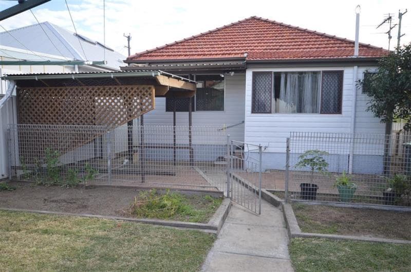 44 Newcastle Street STOCKTON NSW
