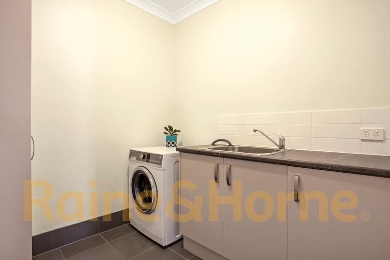 Room 202/28 Dawson Street WARATAH NSW