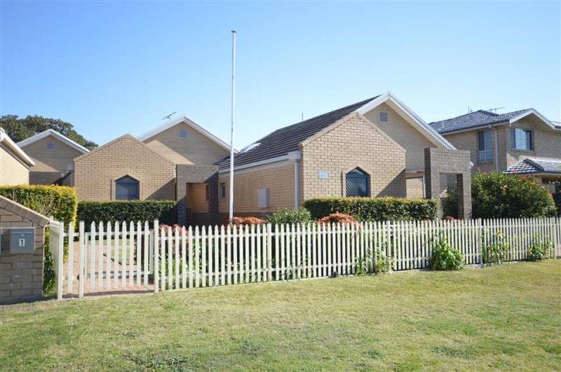 2/3 Newcastle Street STOCKTON NSW